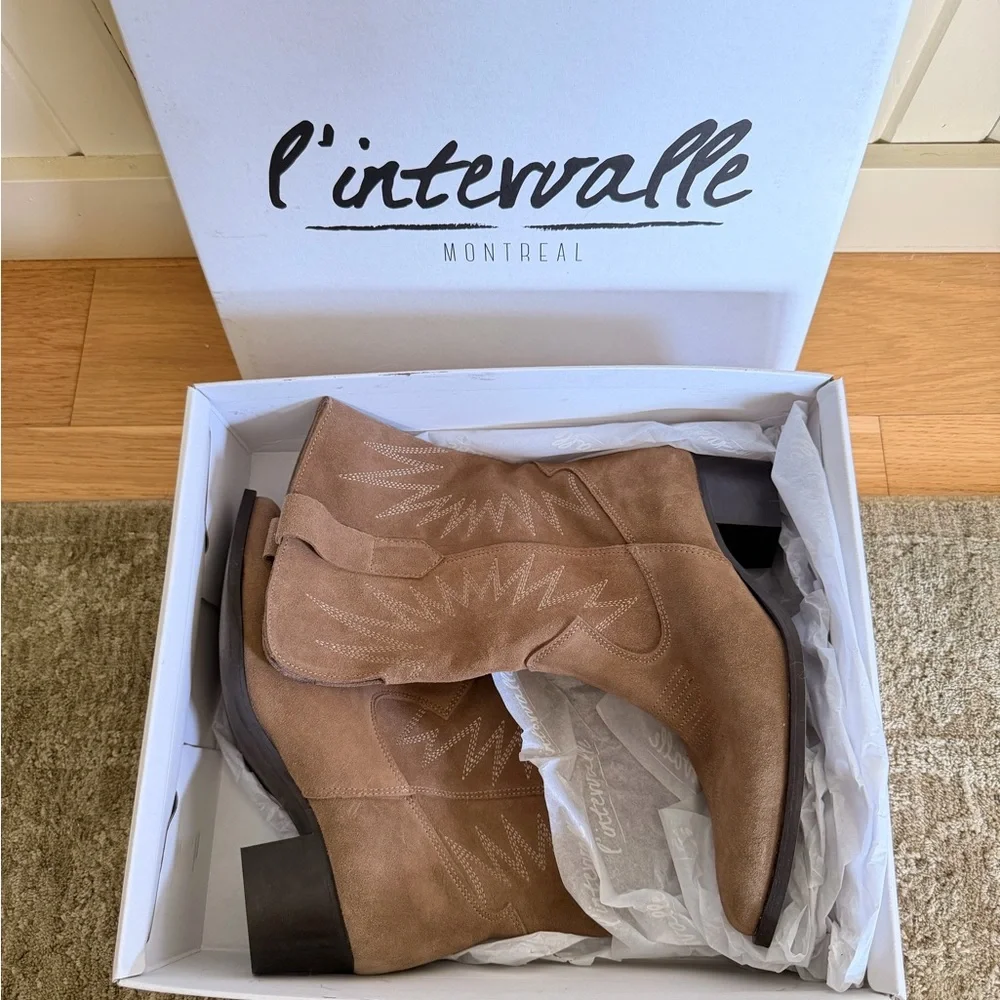 L'INTERVALLE Tan Suede Lace-Up Western Ankle Boots - Picture 1 of 4